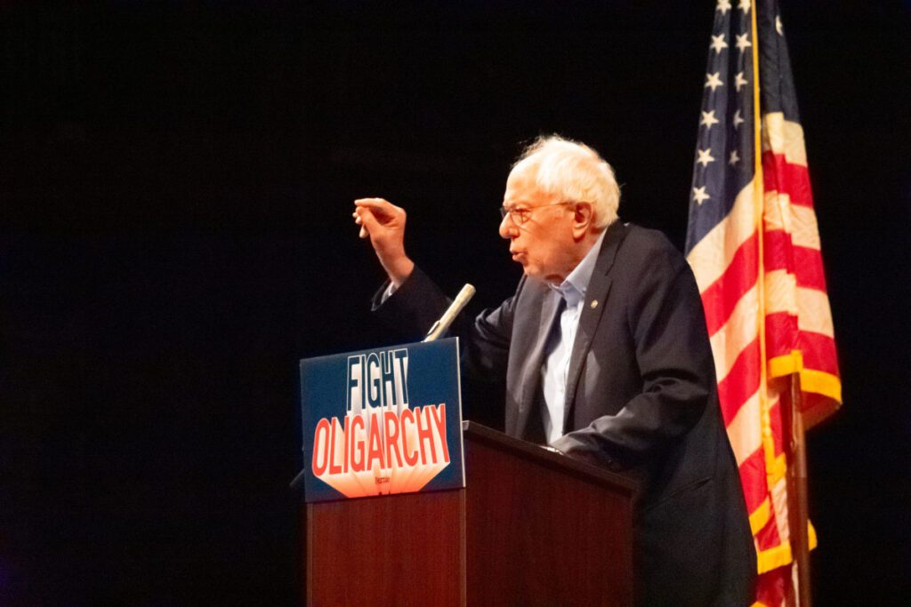 Bernie sanders returns to iowa as oligarchs gain power