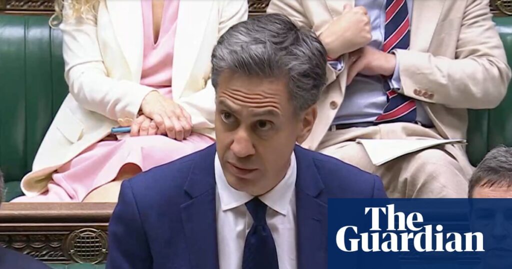 Miliband accuses tories of rejecting science and net zero goals