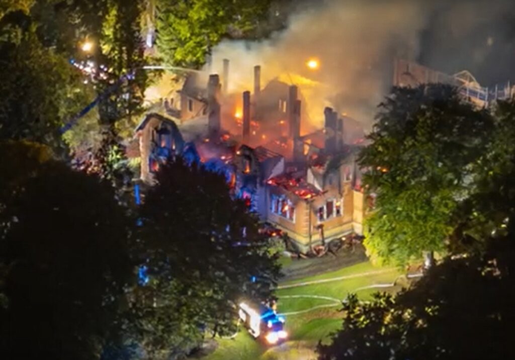 Anti fascists take action against far right aristocrat's castle