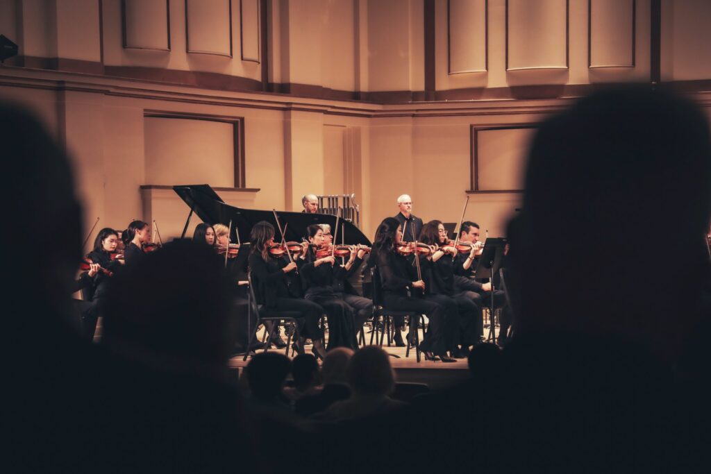 Berglund captivates slso with a powerful program against fascism