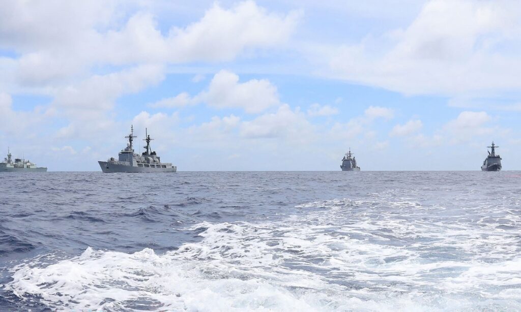 Unveiling us tactics in the south china sea: disinformation and