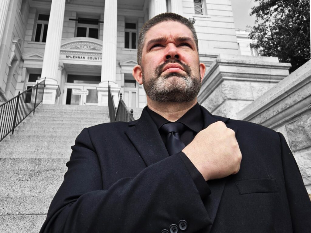 Fascism in disguise: voting for a democracy dismissing candidate