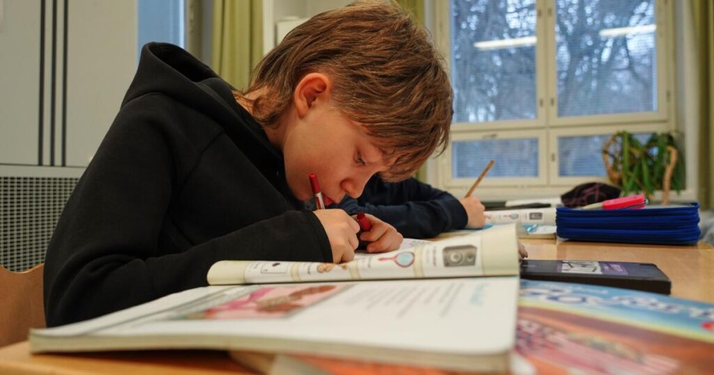 Empowering finnish kids: early media literacy as a shield against